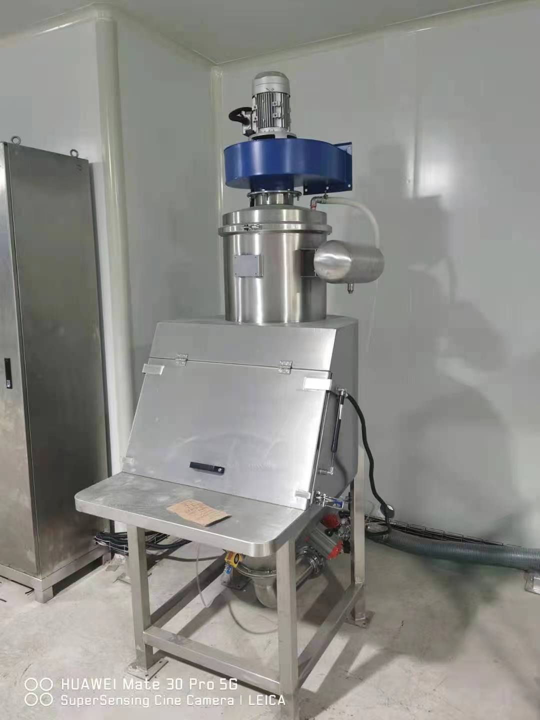 无尘人工投料站